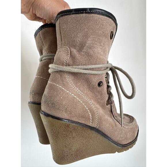 Sketchers Vintage Suede Lace-Up Shearling Wedge Boots - Brown Cream, US 8 - Picture 3 of 11